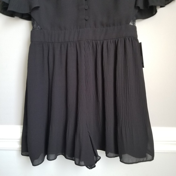 NEW Adelyn Rae Rosalie Pleated Romper - Picture 7 of 7